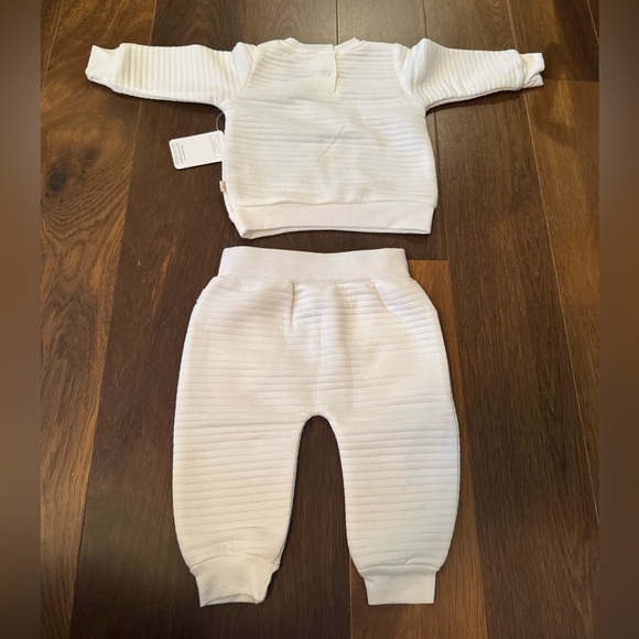 NWT Snugabye Baby Long Sleeve & Pants Set Sz. 6-9 months - Picture 5 of 6